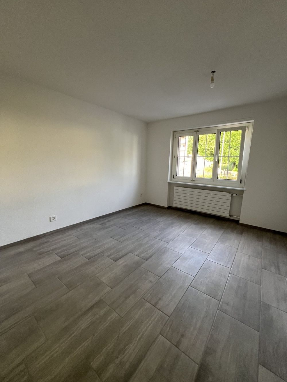 Erstbezug nach Totalsanierung – Moderne 4.5-Zimmer-Wohnung mit Balkon  - Bild 1