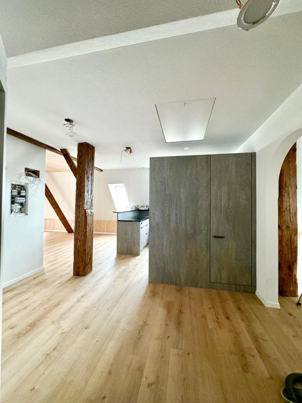 Neue 5.5-Zimmer-Dachwohnung in Rütschelen – ruhig, modern und mit viel Charme - Bild 3
