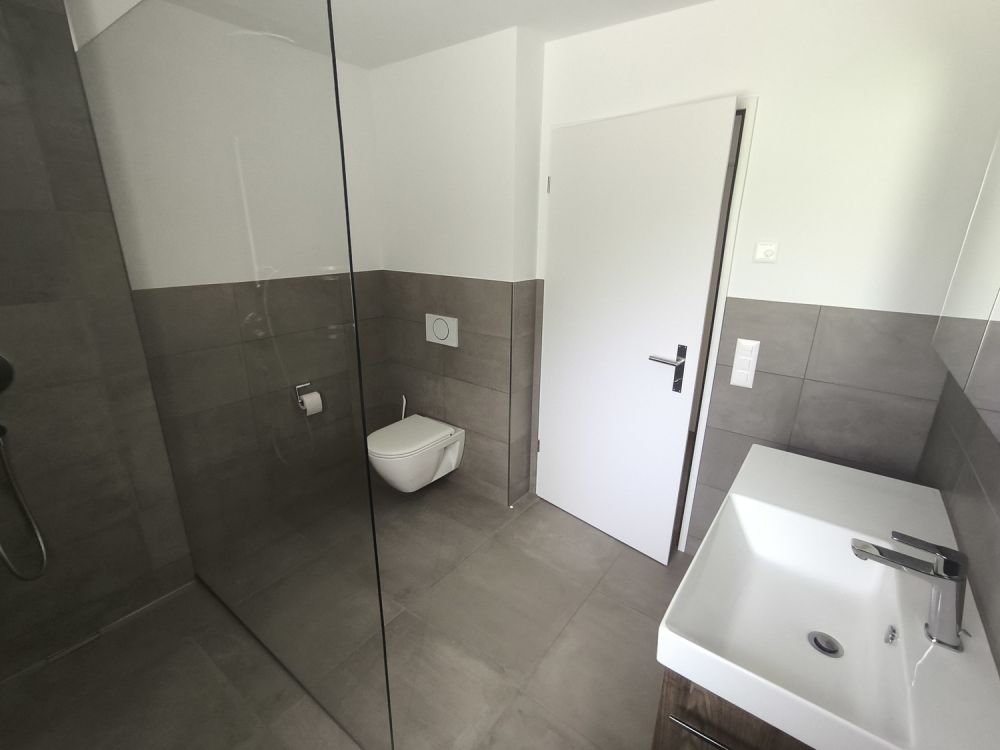 Moderne 3 1/2 Zimmer-Wohnung mit Gartenanteil - Bild 13