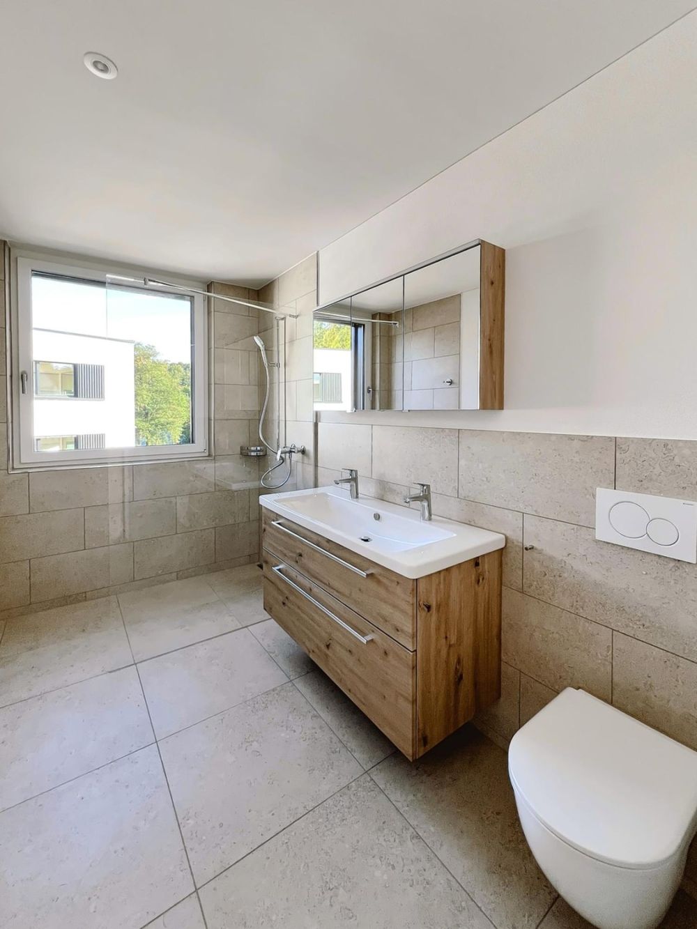 Moderne 4.5-Zimmer-Familienwohnung im Neubau - Bild 4