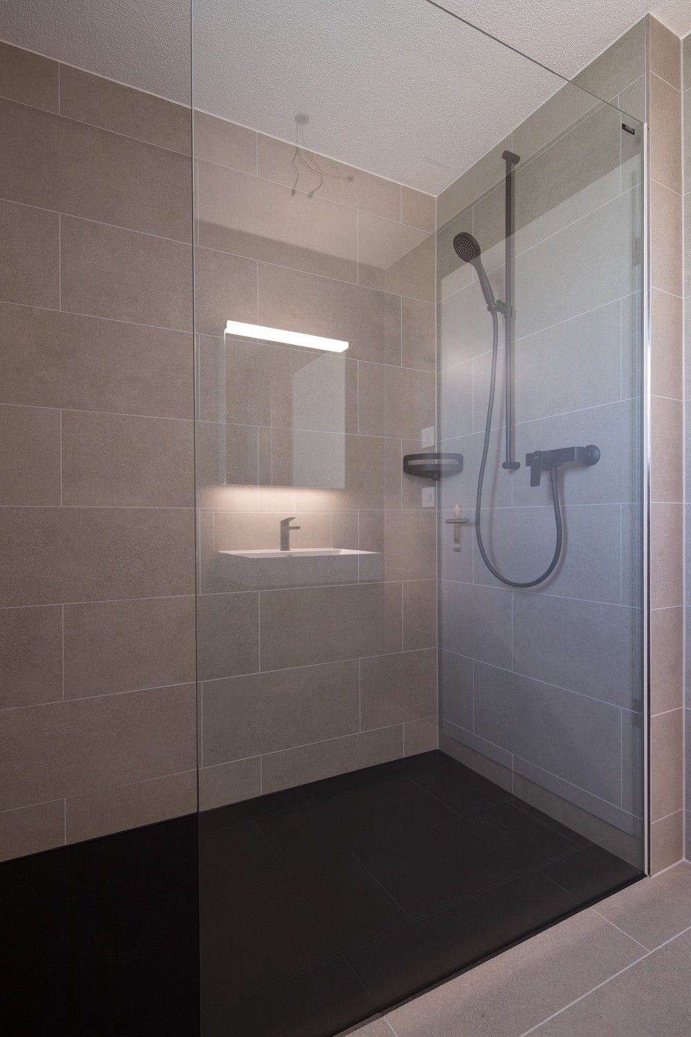 Top moderne 2.5-Zimmer-Attikawohnung in Ittigen zu vermieten! - Bild 6