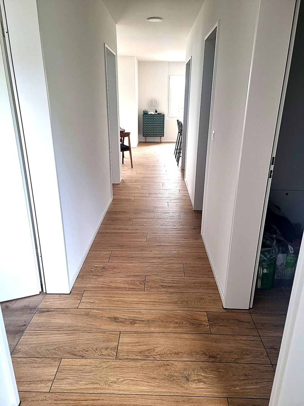 Zur Untermiete: Helle Attika-Wohnung mit riesen Balkon - Bild 8