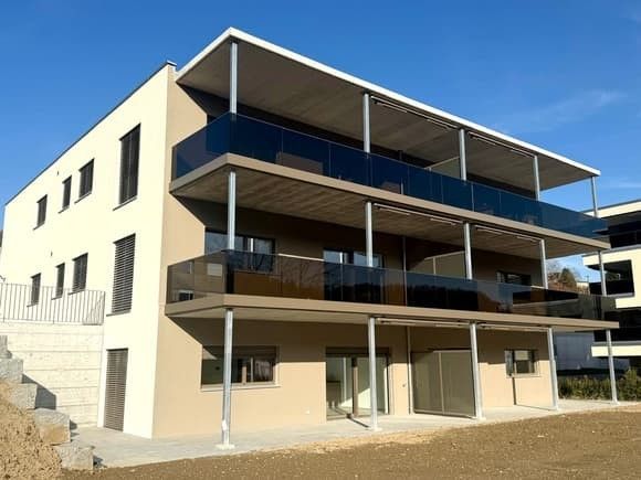 Erstvermietung: Moderne 2.5-Zimmer-Neubau-Wohnung mit Terrasse und schöner Aussicht in Trimbach - Bild 8