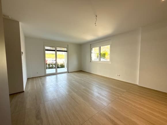 Erstvermietung: Moderne 2.5-Zimmer-Neubau-Wohnung mit Terrasse und schöner Aussicht in Trimbach - Bild 1
