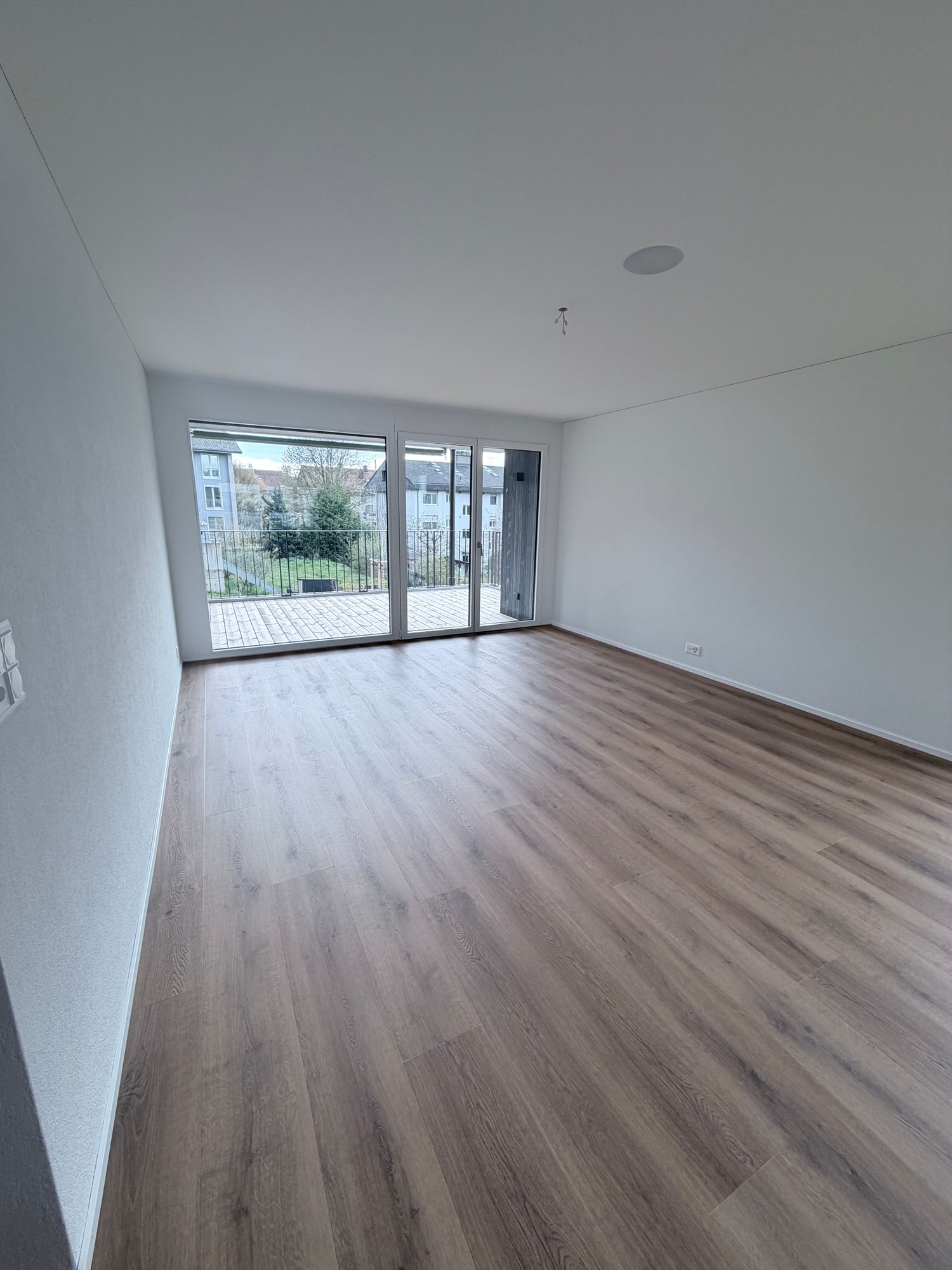 Magnifique appartement de 3,5 pièces avec terrasse à Ipsach + Place de parc offert - Bild 8