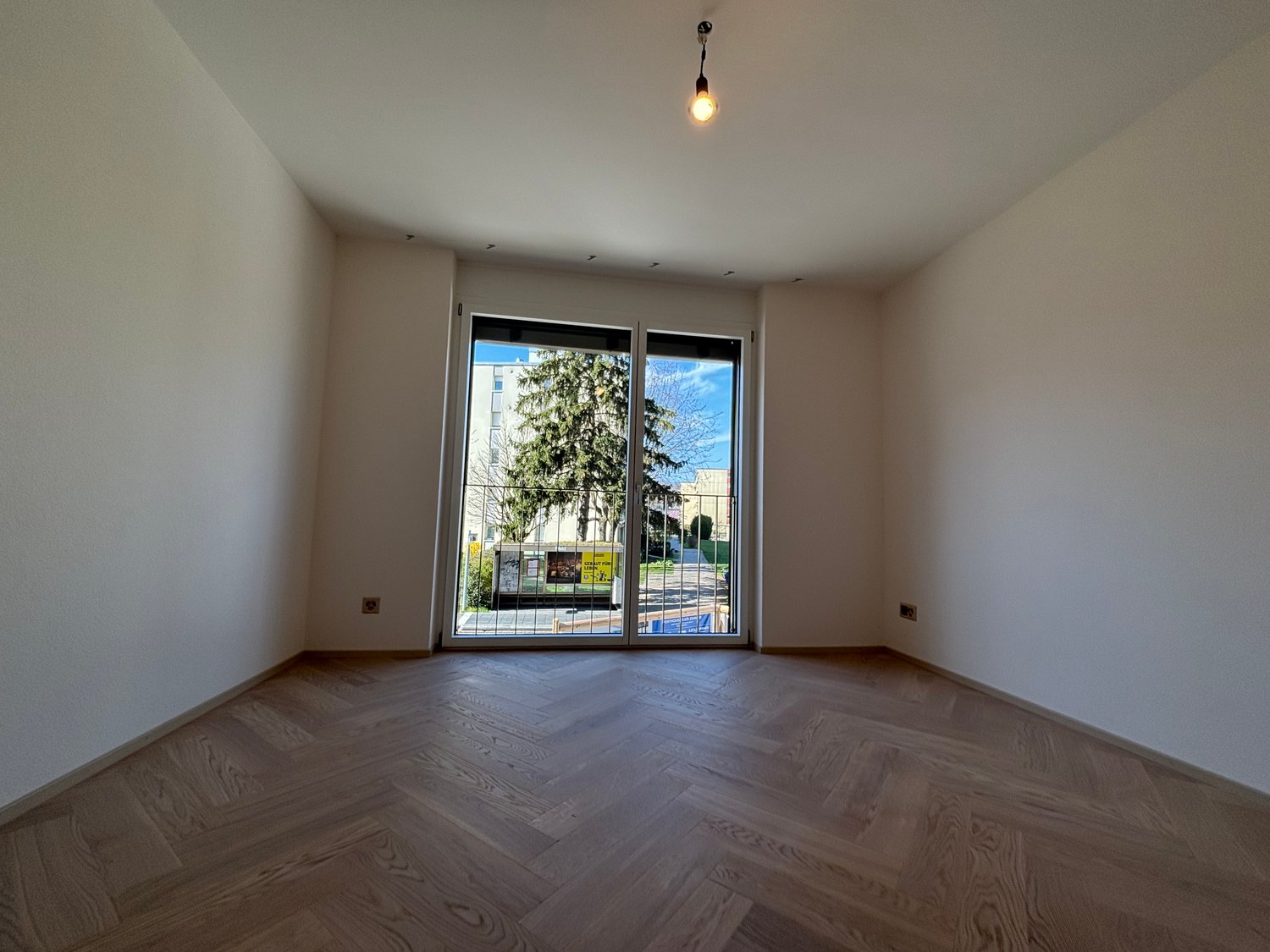 NEUBAU - Grosszügige 3.5-Zimmer-Wohnung mit Aareblick in Brügg - Bild 3