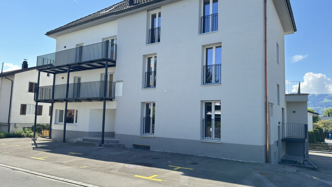 Moderne Douplex Wohnung mit herrlicher Aussicht in Rapperswil zu vermieten - Bild 2