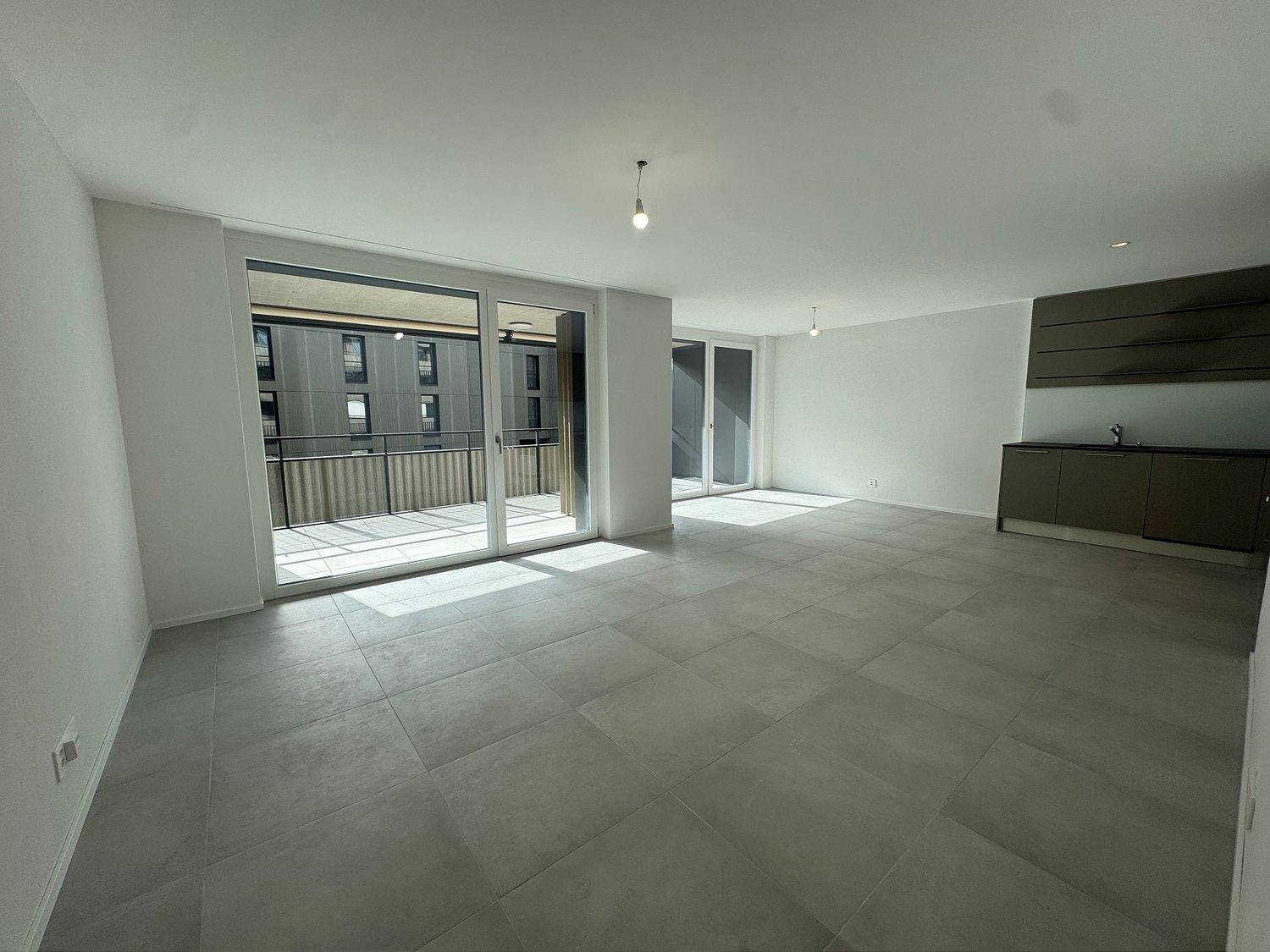 05650 - Appart. 3½ PCES - IMP. CHAMP-RIOND 18 - MATRAN - Bild 9