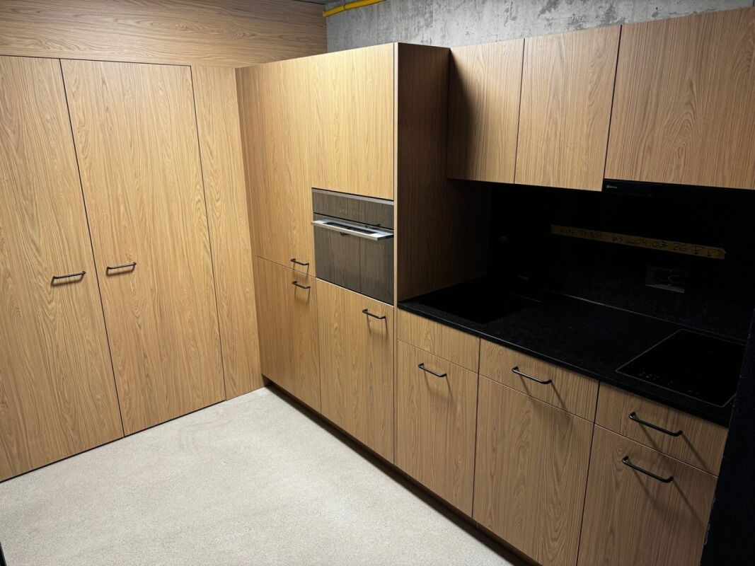 grosszügige, loftmässige 1.5-Zimmerwohnung - Küche