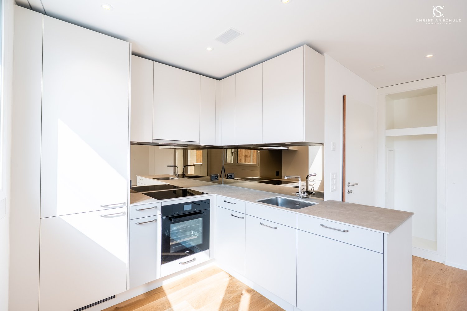 Moderne 2.5-Zimmer-NEUBAU-Wohnung an top Lage zu vermieten! - Bild 2