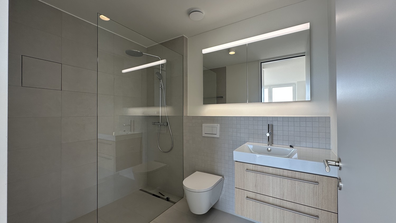 HAUS AM BACH - NAHE DER NATUR, NAHE DER STADT - Dusche