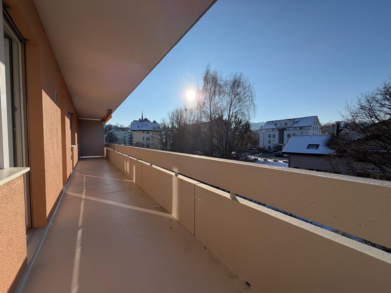 Erstvermietung nach Sanierung, 3-Zimmer-Wohnung mit grossem sonnigem Balkon - Bild 9