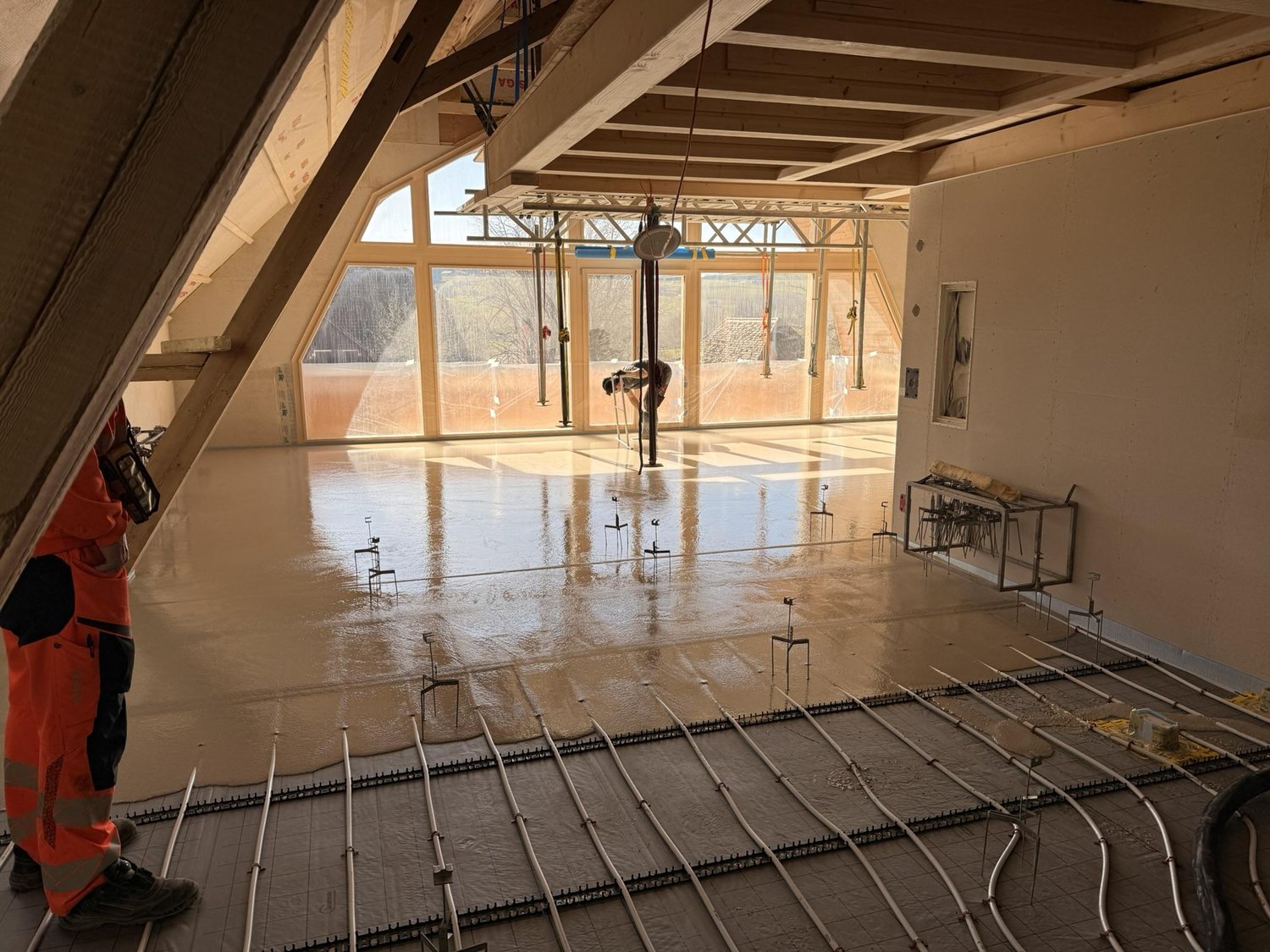 Neue 3.5-Zimmer Dachwohnung auf dem Bauernhof - Bild 2