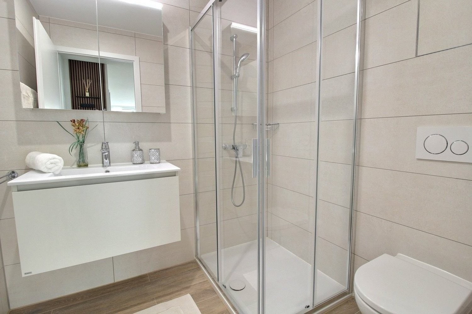 Splendide appartement de 4.5 pièces à louer à Marly ! - Salle de douche