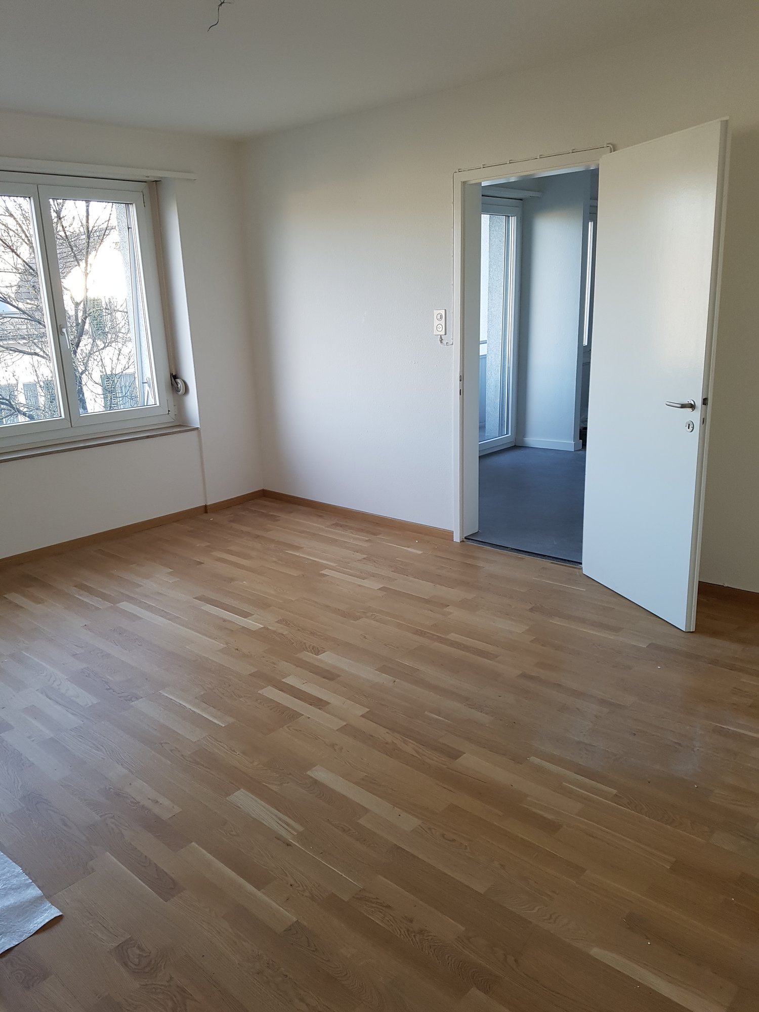 Helle 1.5-Zimmerwohnung mit Balkon - Bild 3