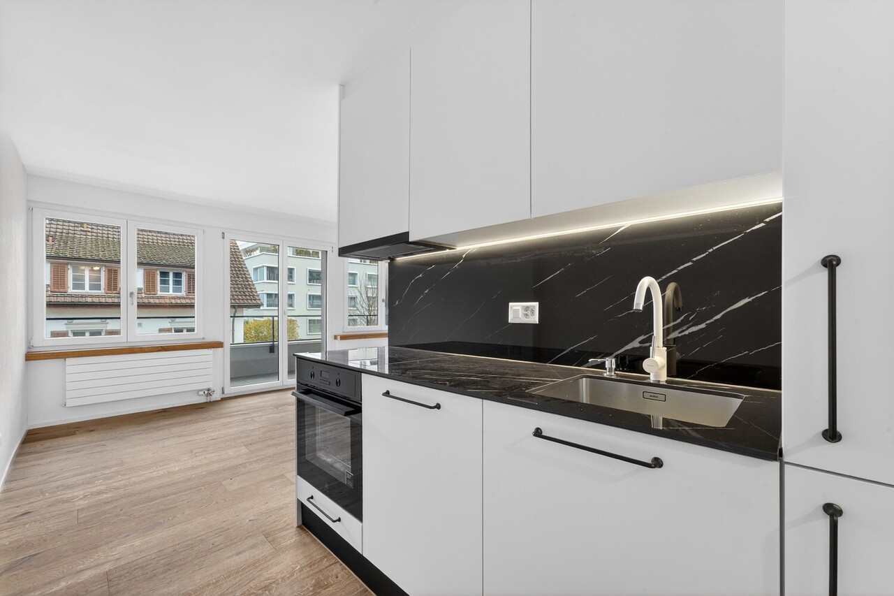 Erstvermietung - Hochwertig kernsanierte 1.5-Zimmer-Studio - Bild 2