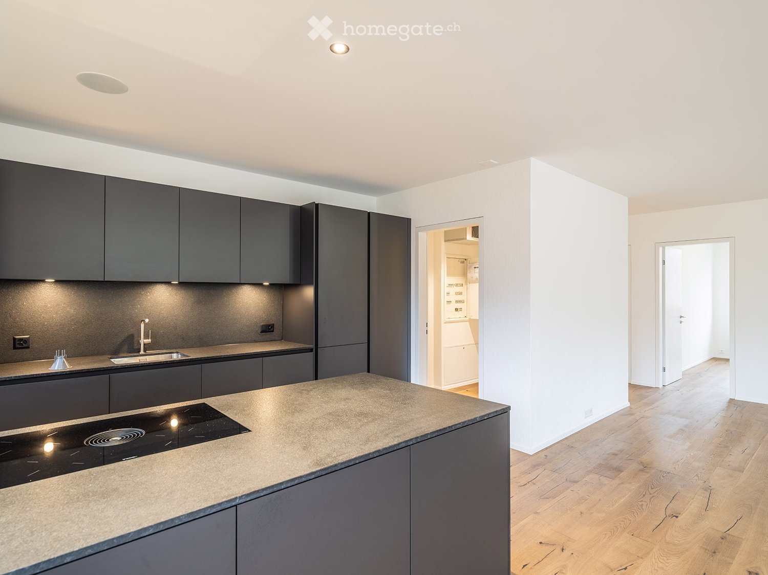 Neue 5,5 Zimmer Wohnung in herrlicher Lage - Bild 5