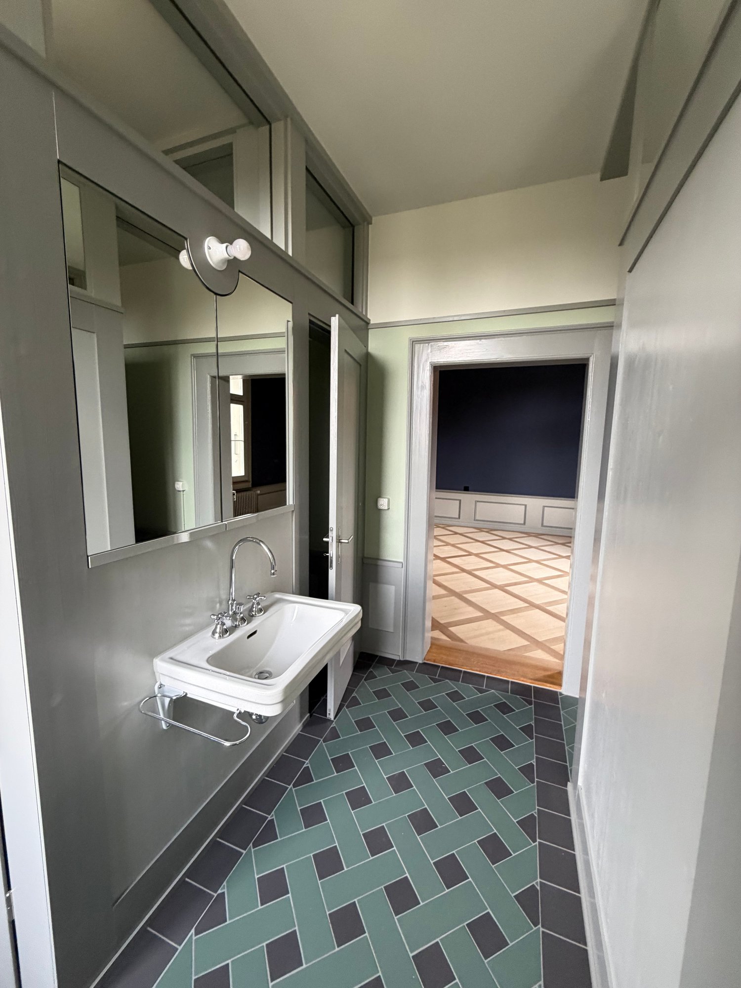 Eigene Parkanlage - Wohnen mit Charme und Einzigartigkeit - Bild 13