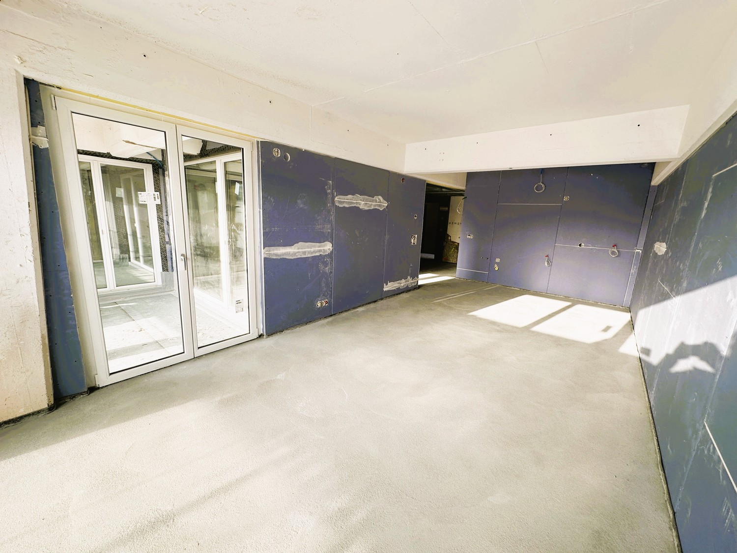 Wohnen mit Industrie-Chic in der ehemaligen Bschüssig - Wohn- und Essbereich