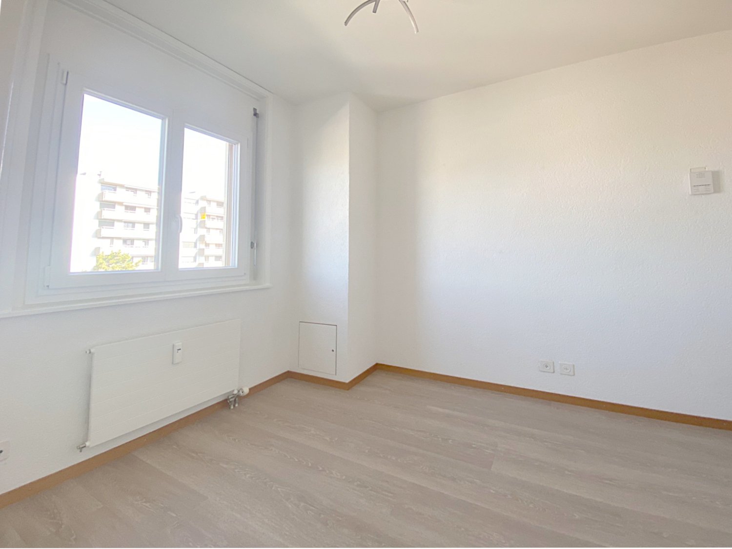 Bel appartement de 4 pièces avec balcon et vue imprenable à Yverdon-les-Bains - Bild 6