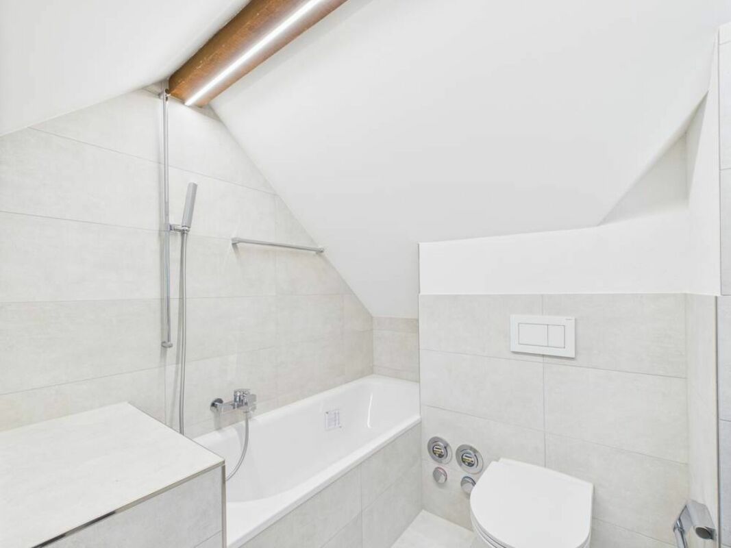 Viel Raum zum Wohlfühlen-Ruhige Lage und Erstbezug - Bild 11