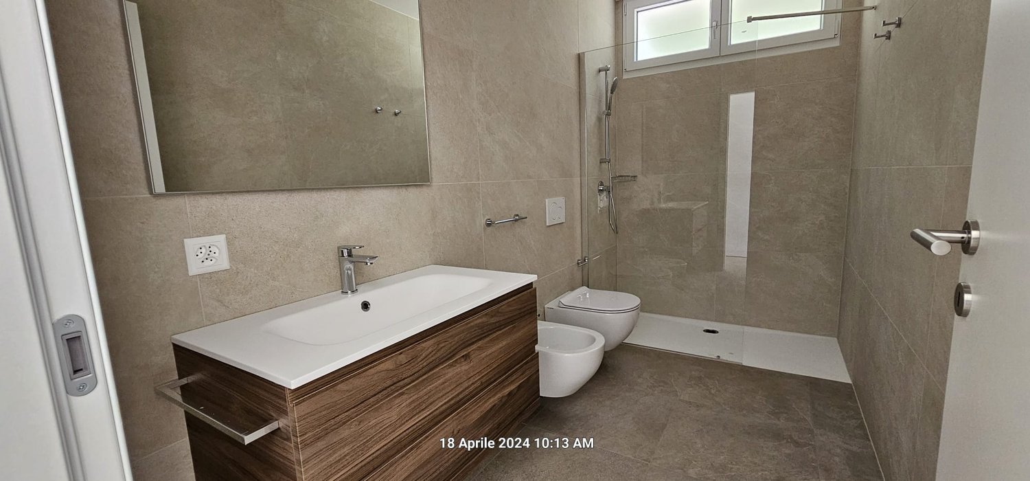 Moderno appartamento 2.5 locali di nuova costruzione a Pollegio - Bild 2