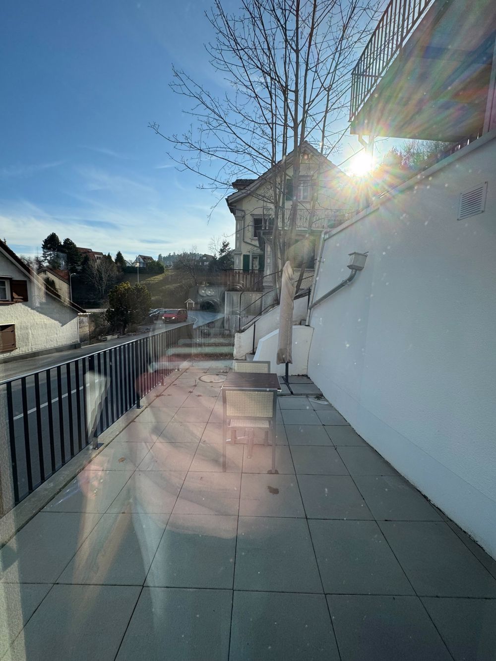 2.5 Zimmer-Wohnung mit Terrasse - Bild 2