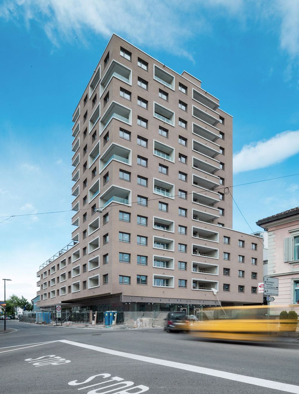 Attraktive 2.5-Zimmer-Wohnung in Neuhausen! - Bild 1