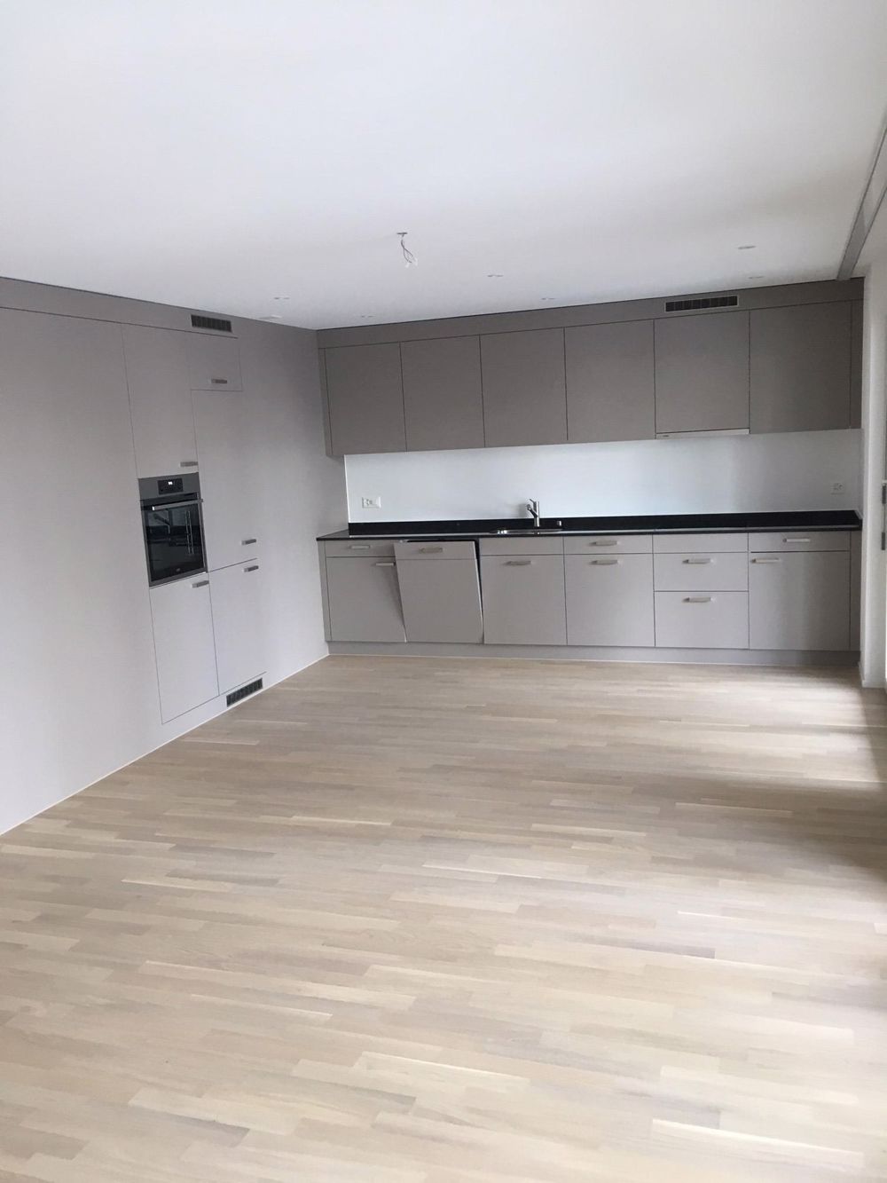 Attraktive 2.5-Zimmer-Wohnung in Neuhausen! - Bild 6