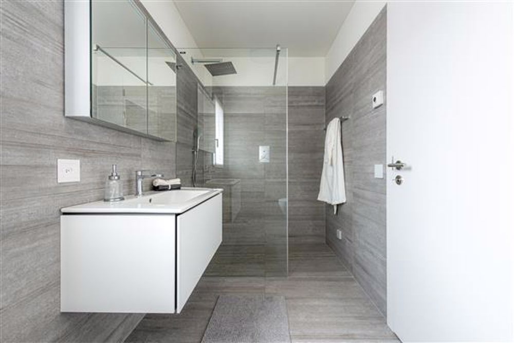 Caslano: Casa a schiera 3.5 locali - Bagno