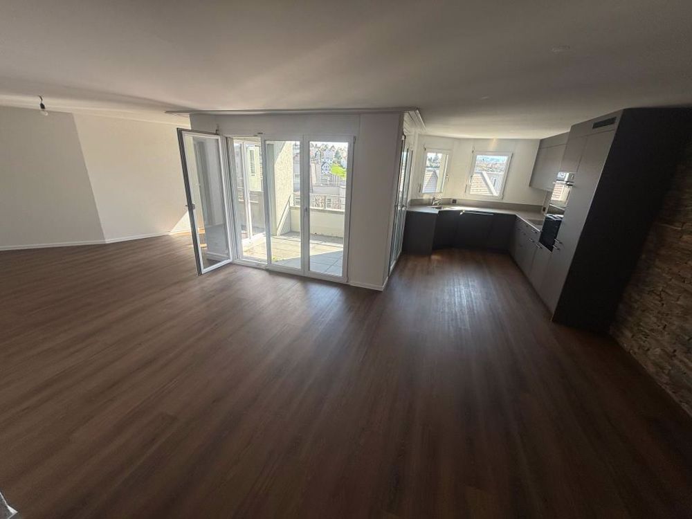 Erstbezug nach Sanierung - moderne 4.5-Zimmer-Wohnung - image00015
