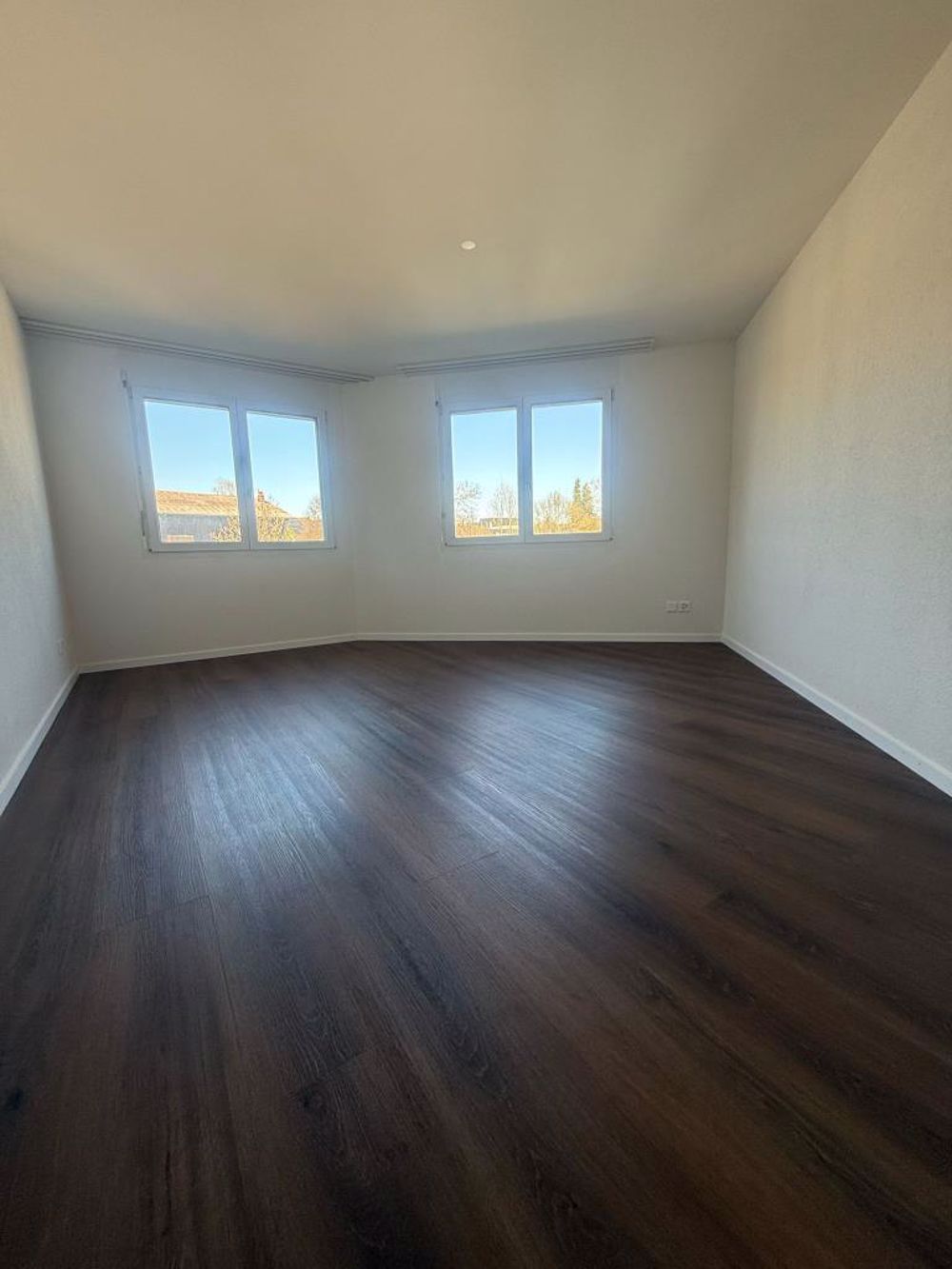 Erstbezug nach Sanierung - moderne 4.5-Zimmer-Wohnung - Zimmer