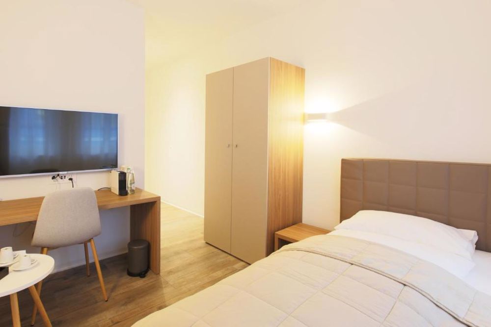 Hotel Zimmer - Bild 2