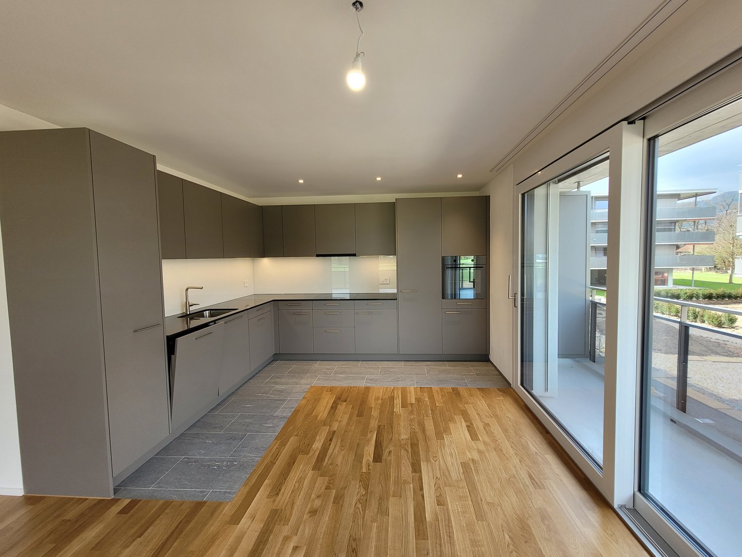 Modern Wohnen - 2 1/2-Zimmer-Wohnung - Bild 1