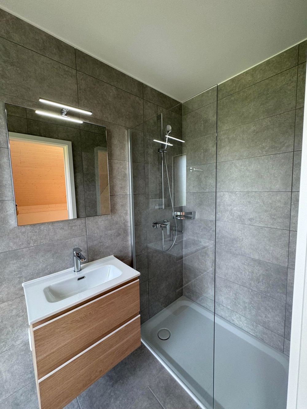 A louer 3.5 pièces au rez-de-chaussée avec jardin - 1er loyer offert - Bild 4