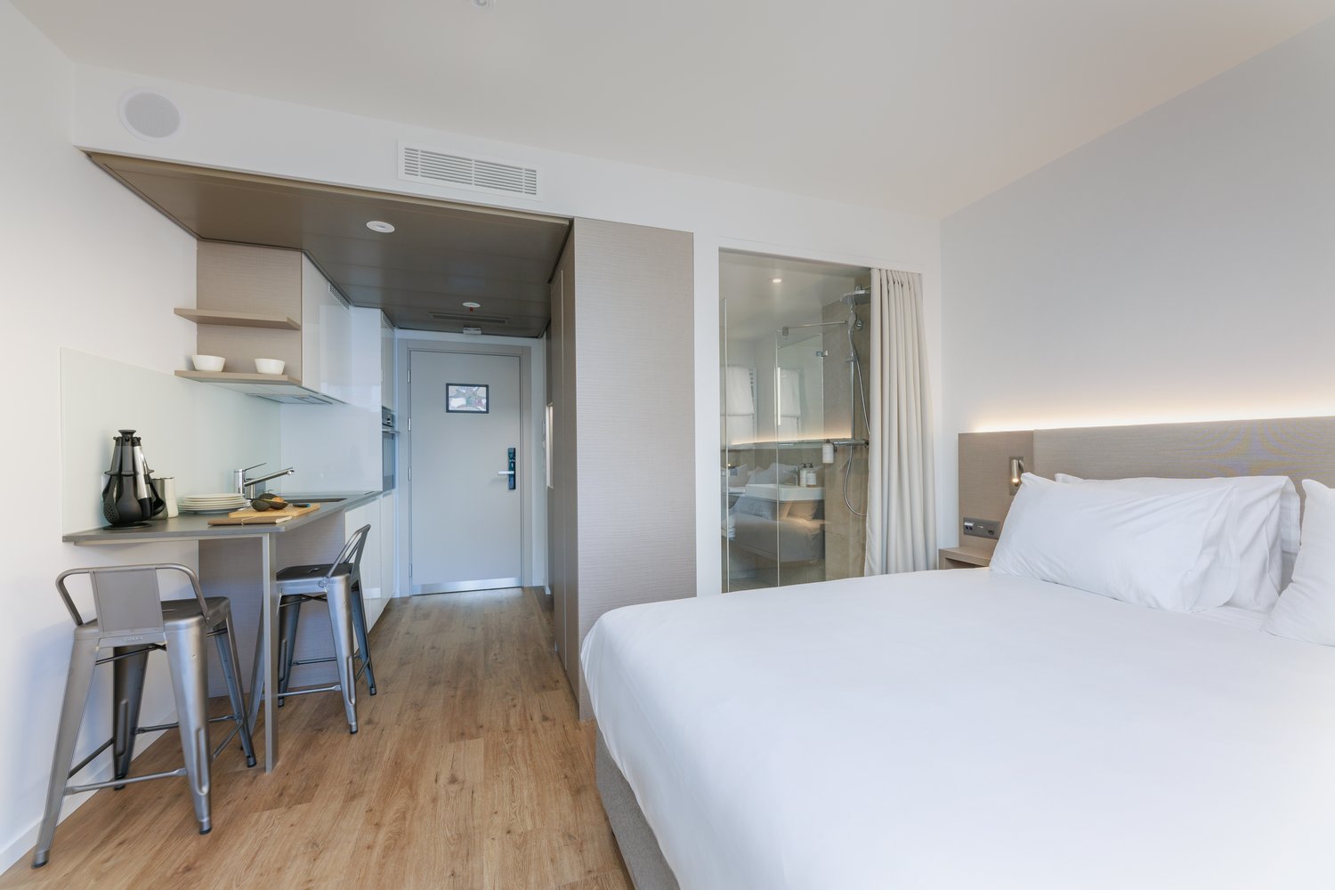 Studio moderne et lumineux au cœur de Genève - Bild 12