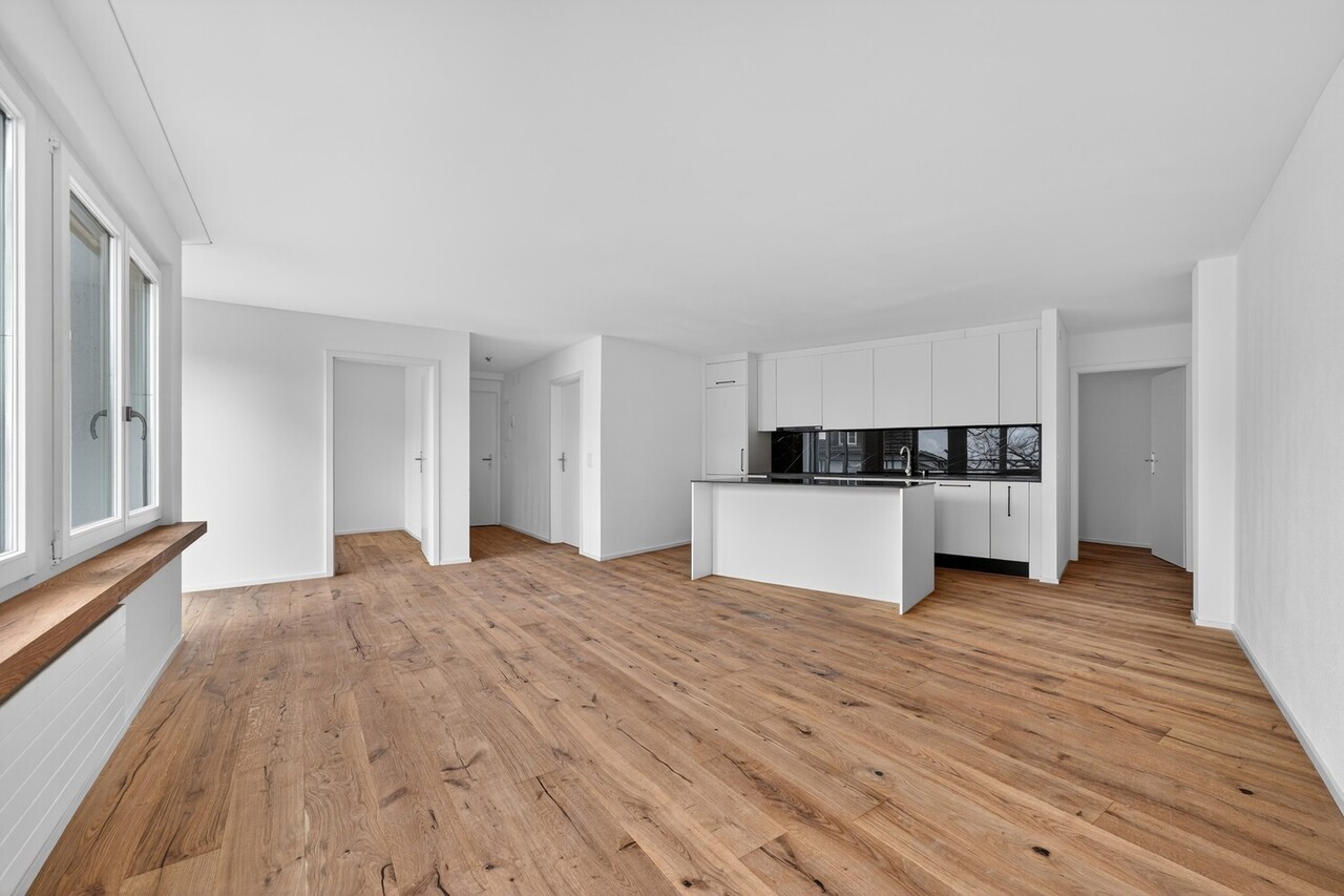 Erstvermietung: Kernsarnierte 3.5-Zimmer-Wohnung mit Berg & Seeblick - Bild 6