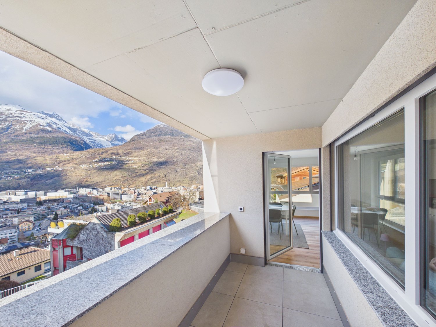Wohnkomfort in Visp – helle 3.5-Zimmer Wohnung mit herrlichem Ausblick - Bild 3