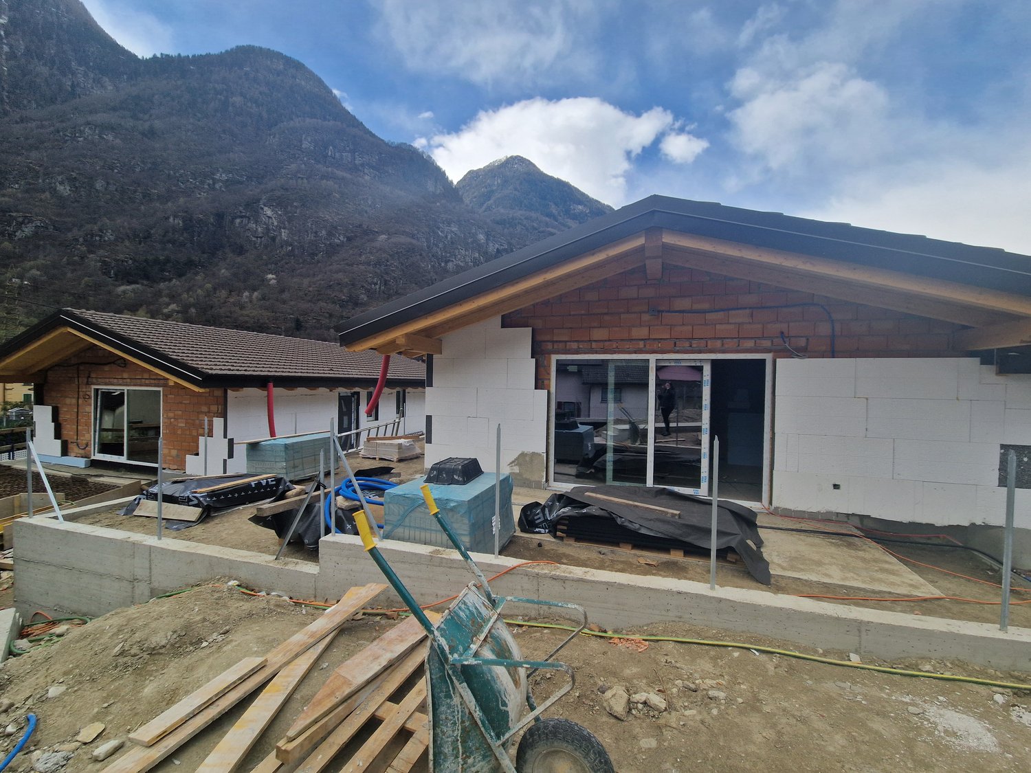 Casa unifamiliare in costruzione a Bodio con giardino privato - Bild 5