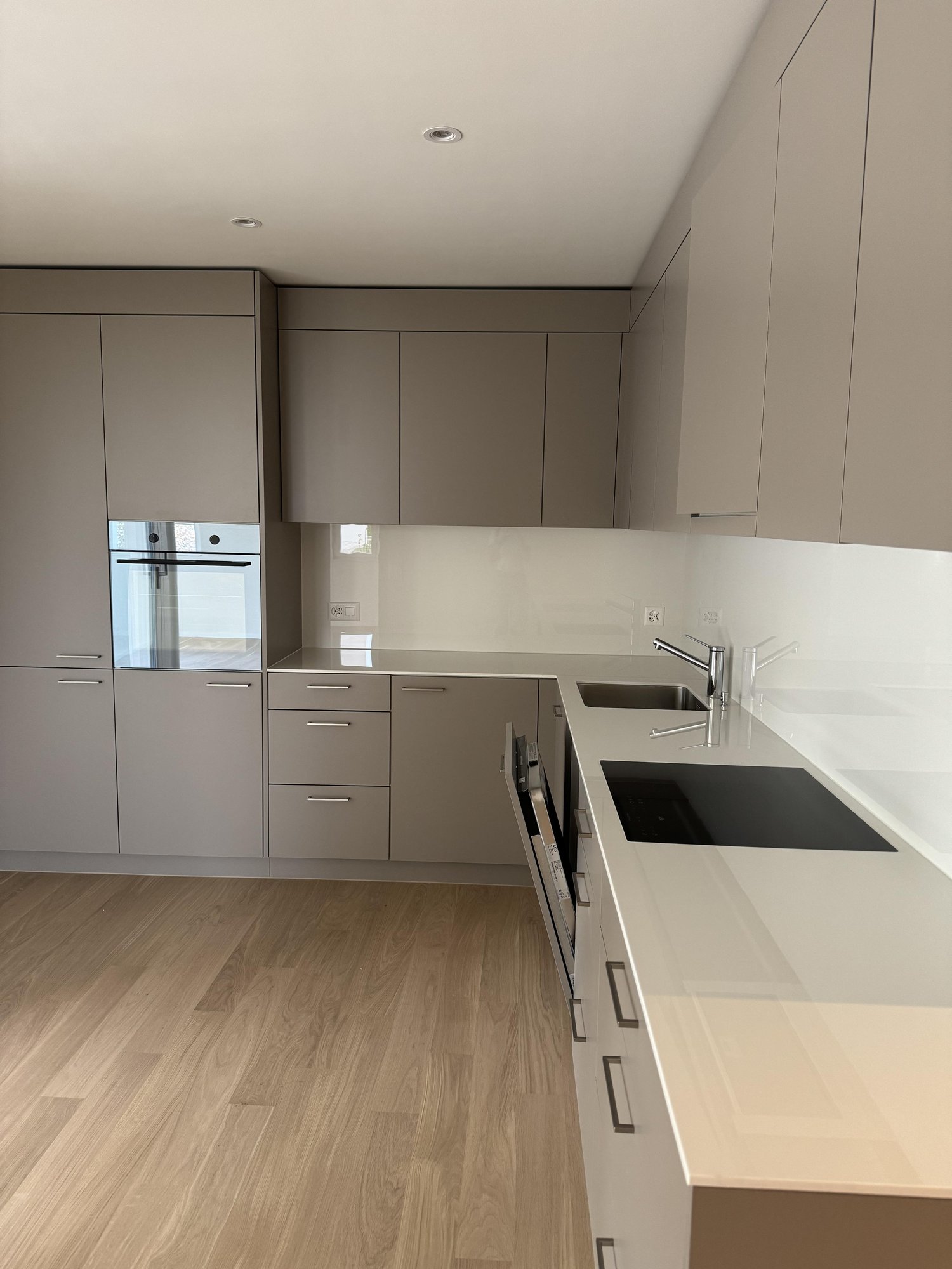 Moderne 3.5-Zimmer-Neubauwohnung im Erdgeschoss in Nürensdorf - Bild 8