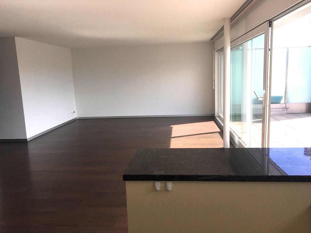 Ideal für Pendler! - Wohnzimmer