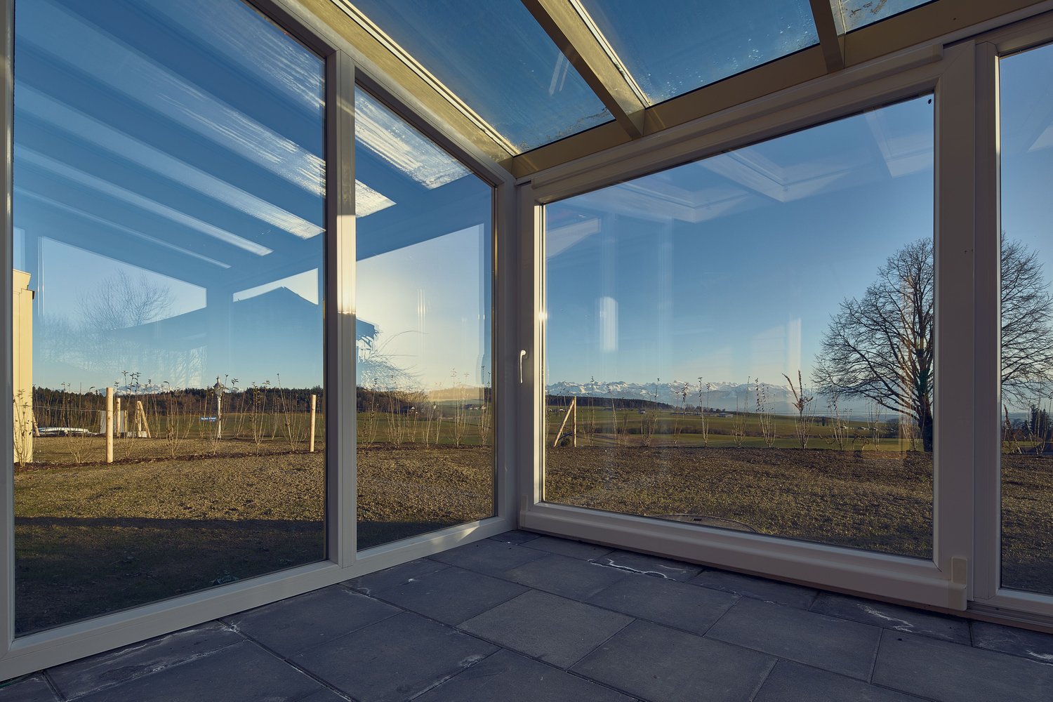 Stilvoll wohnen mit beeindruckendem Panorama - Bild 1