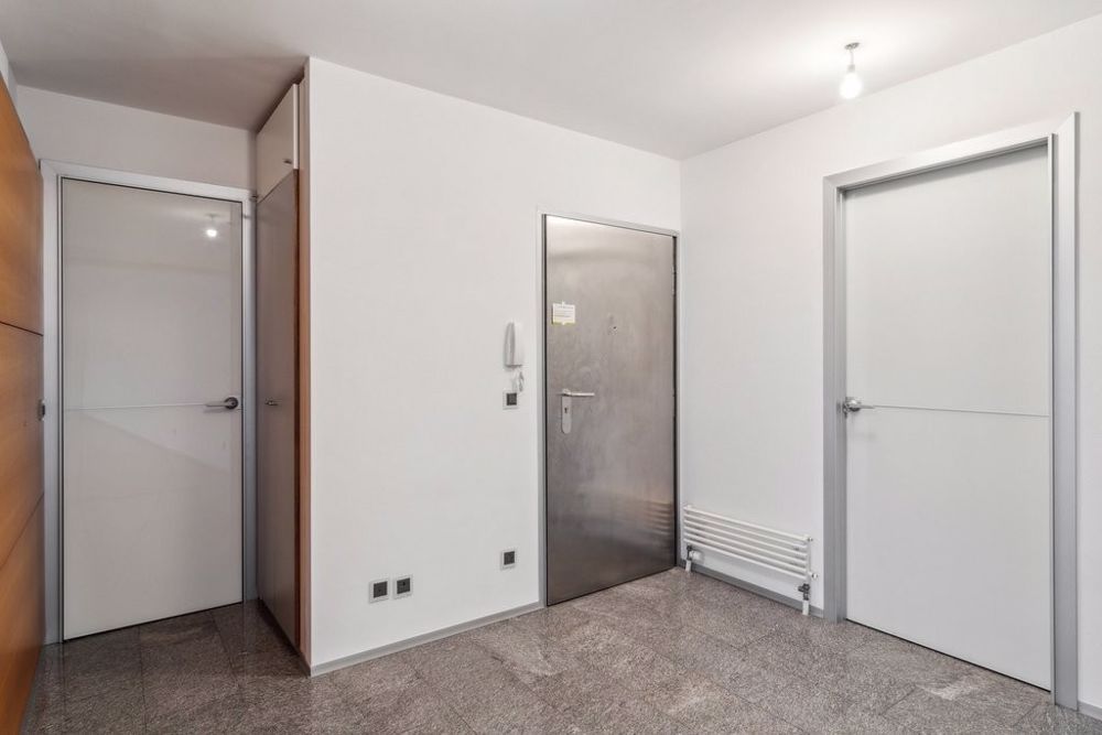 Prächtige contemporary Wohnung ideal gelegen nahe dem Genfer See - backbone_526494-A_007_WEB.jpg