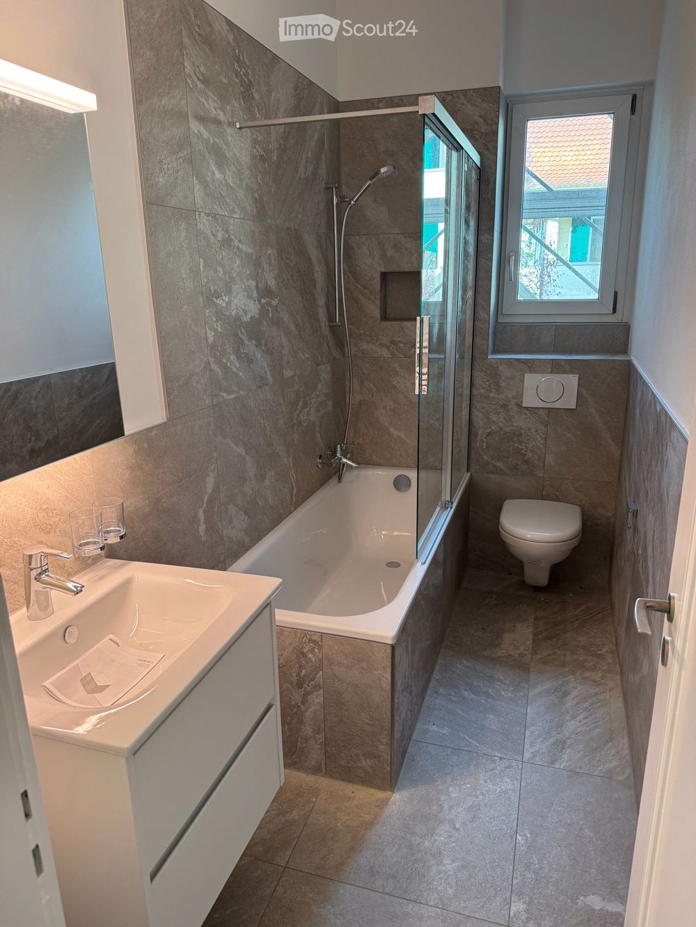 Komplett neu sanierte 4.5 Zimmerwohnung an bester Lage in Wabern - Bild 5