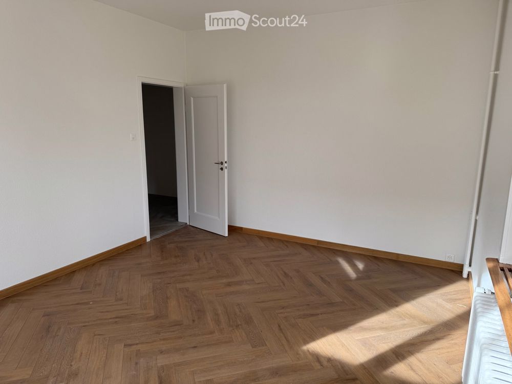 Komplett neu sanierte 4.5 Zimmerwohnung an bester Lage in Wabern - Bild 7