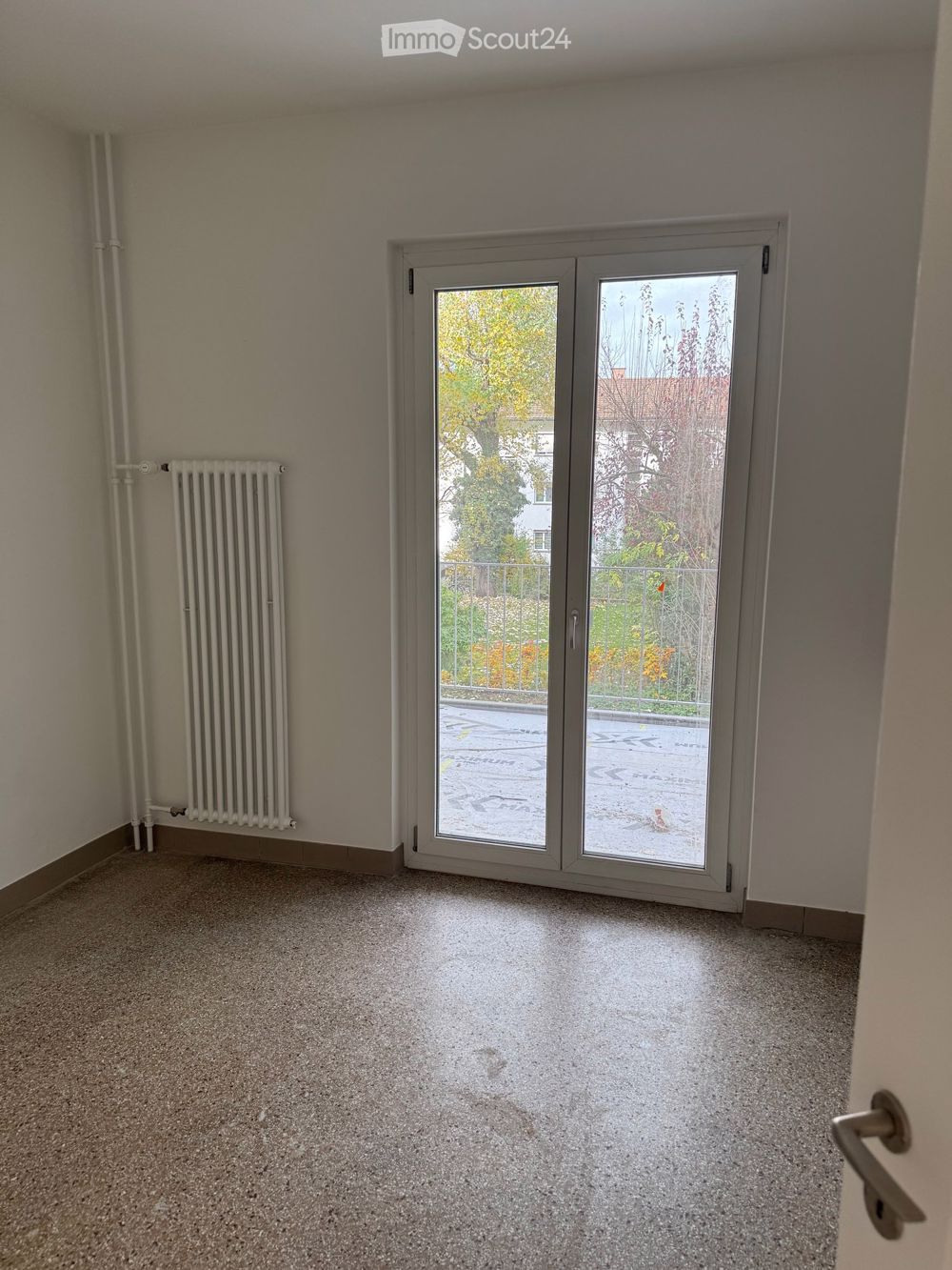 Komplett neu sanierte 4.5 Zimmerwohnung an bester Lage in Wabern - Bild 11