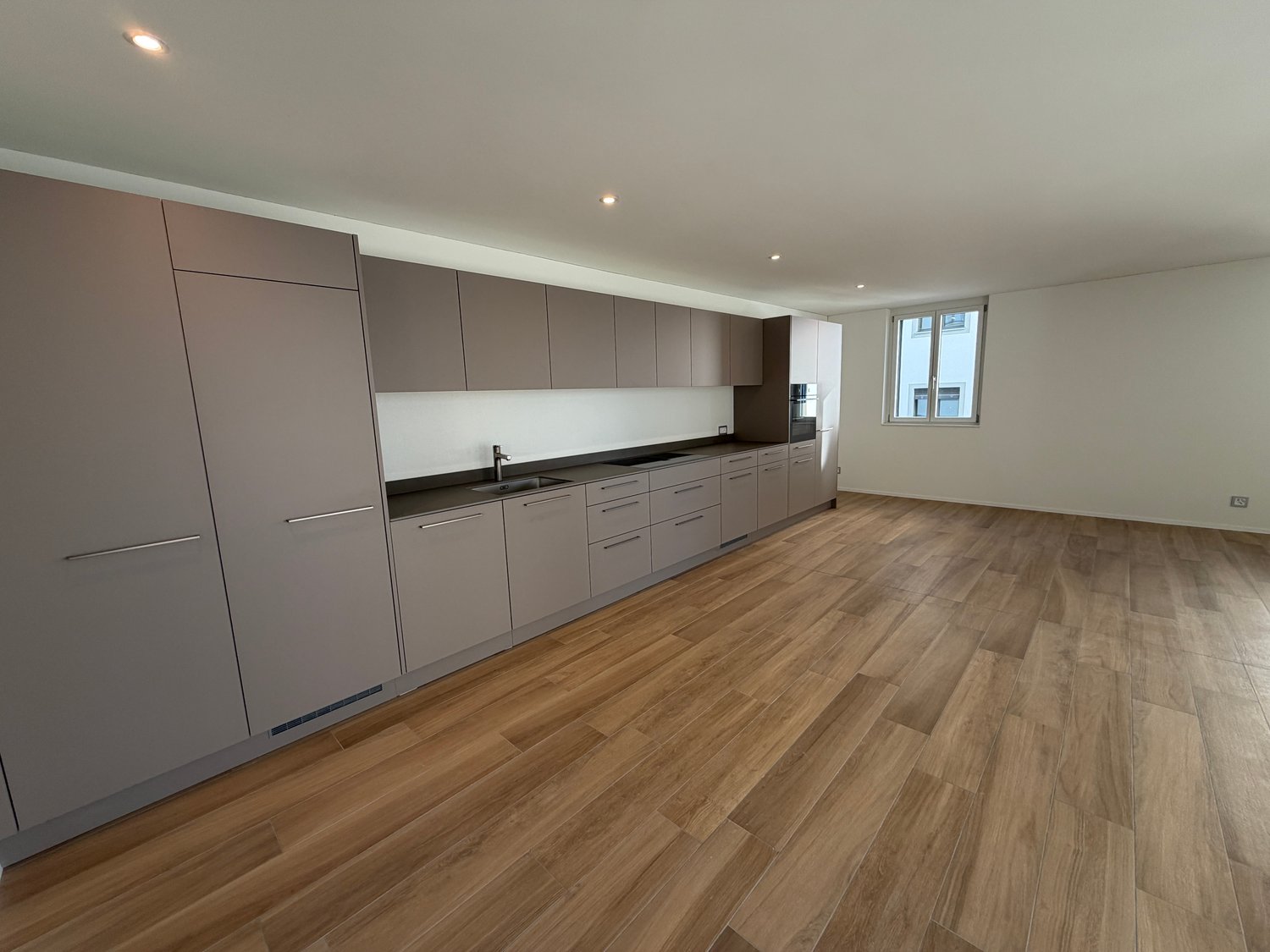 Moderne 3.5-Zimmer-Neubauwohnung im Erdgeschoss – 110 m² Wohnkomfort - Küche