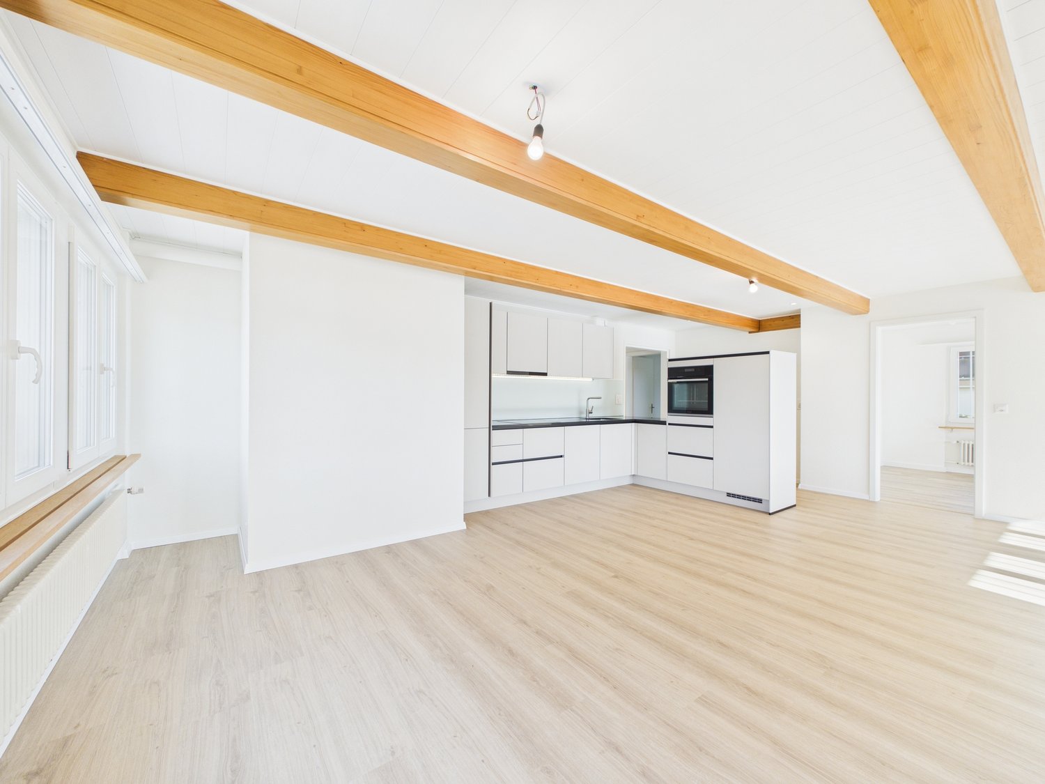 Stilvoll kernsanierte 3.5-Zimmer-Wohnung mit Gartenmitbenutzung - Bild 3