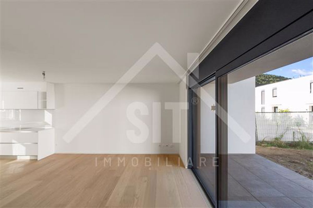 Caslano: Reihenhaus 3.5 Zimmer - Soggiorno