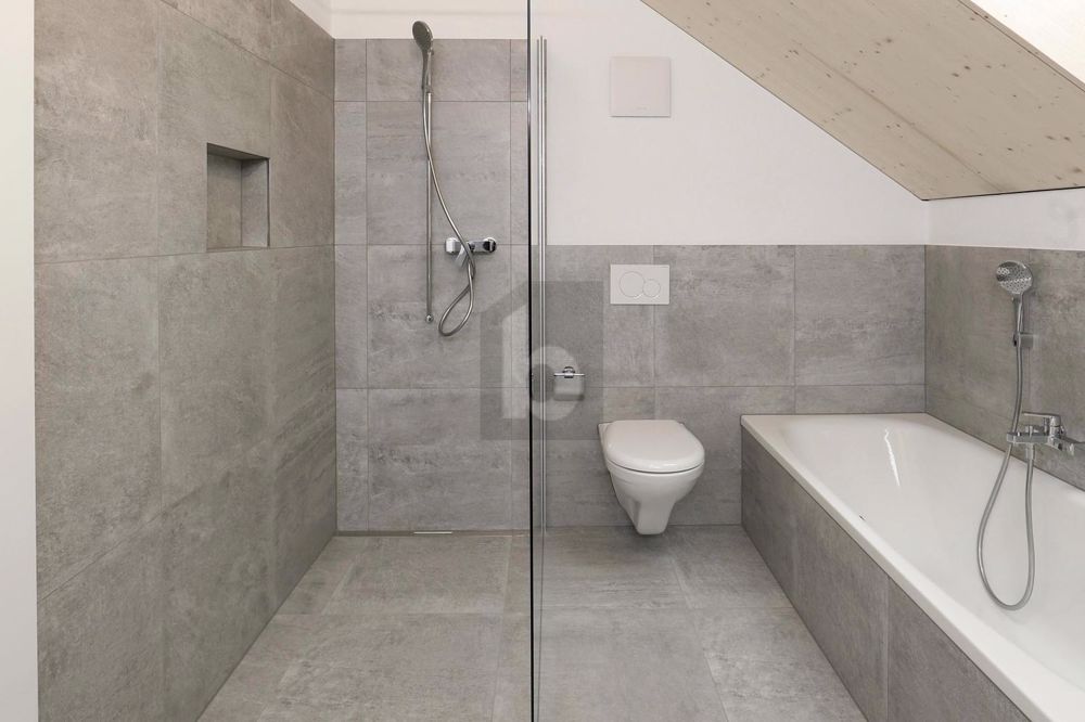 HOCHWERTIGER NEUBAU AN SONNIGER LAGE! - Bild 5